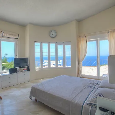 Capo Al Mare Sani וילה סאני ביץ'