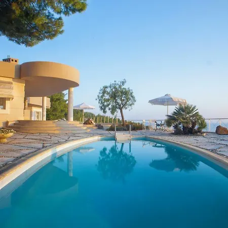 Capo Al Mare Sani Villa *